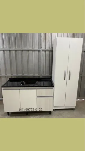 Pia de Cozinha e Armário Porta Mantimentos