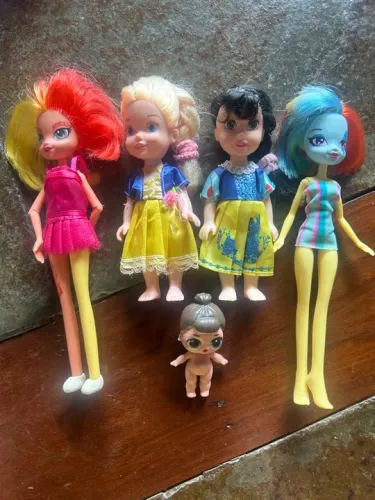 Lote de brinquedos 