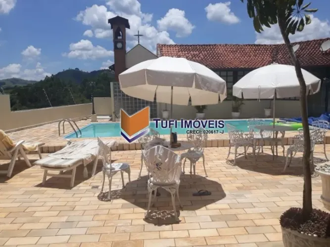 Casa em Lindóia 4 suítes!!