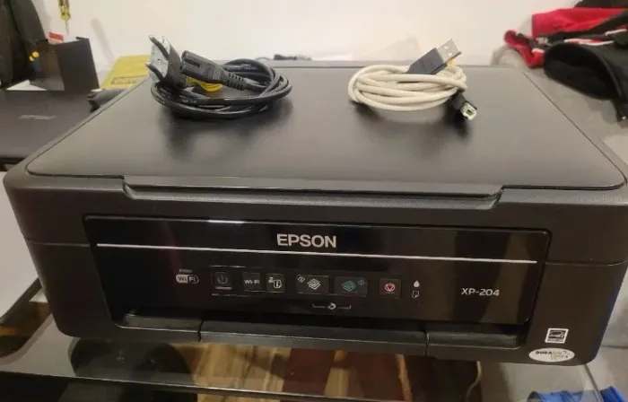 Multifuncional Epson Expression XP-204 compacta serve para imprimir, digitalizar e copiar