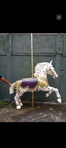Cavalo de Carrossel Decorativo