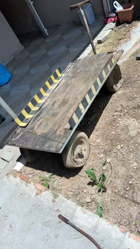Carrinho plataforma para carga