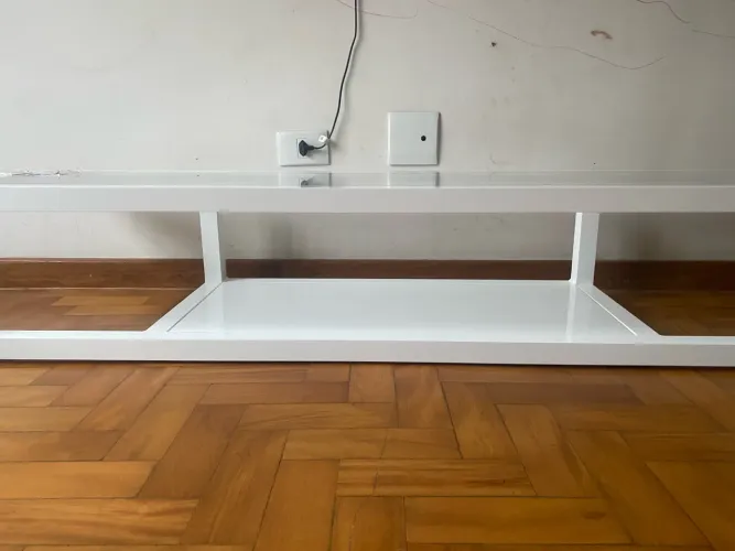 Breton - Mesa de centro branca com design moderno
