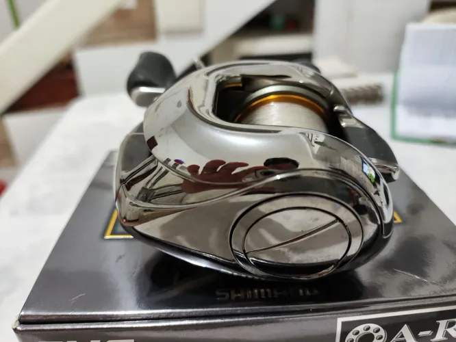 Carretilha Shimano - A-R