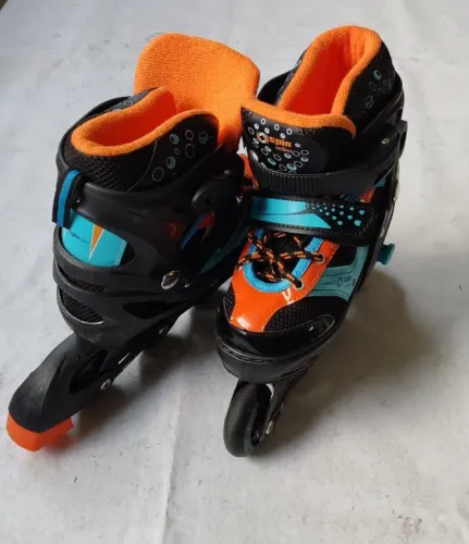 Patins Spin Roller Ajustável 33 ao 36 Novo