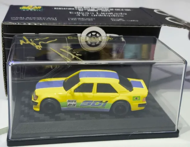 Miniatura Salão diecast 4 exclusiva
