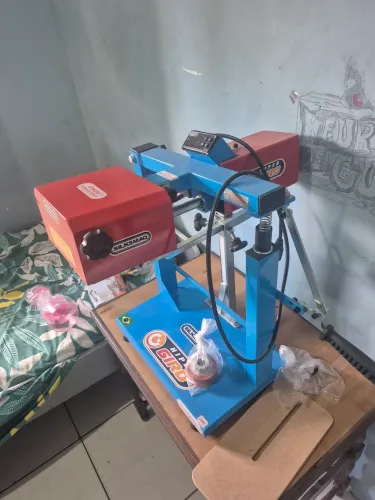 Maquina transer giro laser,para personalizar ,taças de gin,etc tenho nota do produto.