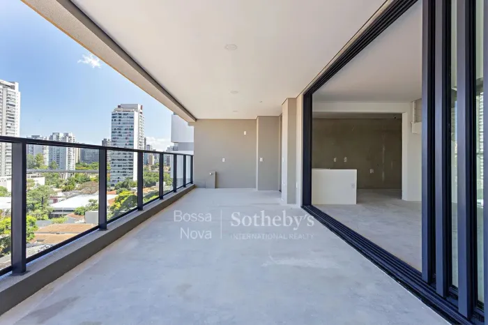 Cobertura em condomínio contemporâneo com terraço e piscina no Brooklin
