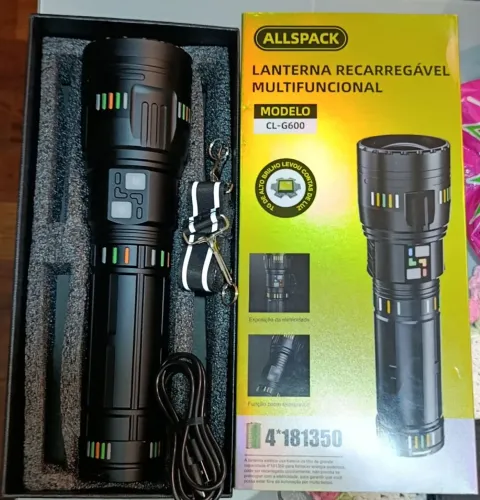 Lanterna tática super potente
