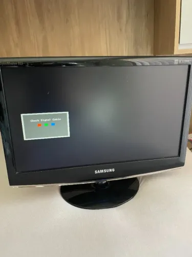 Monitor LCD Samsung Syncmaster 933sn Plus 18,5 polegadas