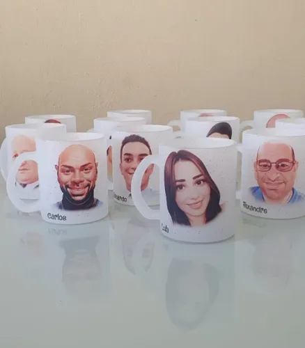 Materiais Personalizados com Sublimação ( Camisas, Canecas, Squeeze, Quadros, Chinelos )