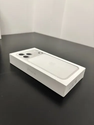 iPhone 17 Pro - 256gb - LACRADO a pronta entrega