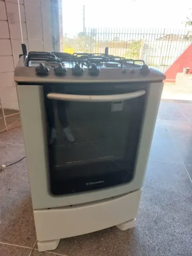 Fogão Electrolux 4 Bocas Branco com Acendimento Automático (Usado)
