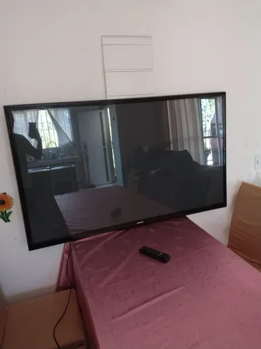 TV plasma 60 polegadas funcionando normal