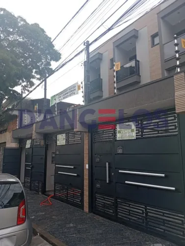 Sobrado na Vila Guilhermina: 3 Quartos, 1 Suíte, 2 Salas, 3 Banheiros, 3 Vagas de Garagem,