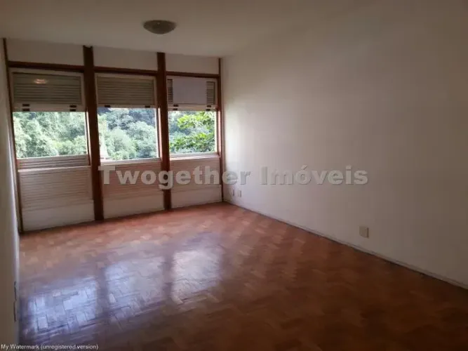 Apartamento de 135 m², com 3 quartos em Copacabana