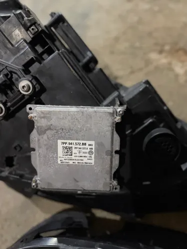Par Farol Porsche Cayenne 2015/2018 Para Retirada de Peças + Módulos
