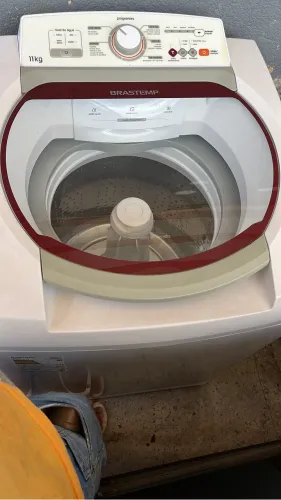 Vendo máquina de lavar roupa Brastemp 11kg perfeita 