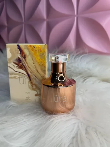 Natura Una Deo Parfum é uma fragrância feminina sofisticada e intensa .