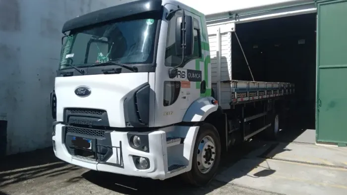 Ford Cargo 1317 CN 2011/2012 ? Carroceria Aberta ? Pronto para Trabalhar