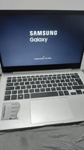 ? Imperdível! Notebook Samsung Galaxy Book Go NOVO - De R3.399 por R2.099! ?*