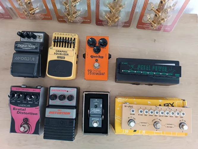 Pedais para guitarra ou baixo