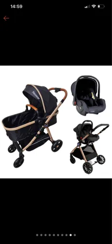 Carrinho Moisés com bebê conforto