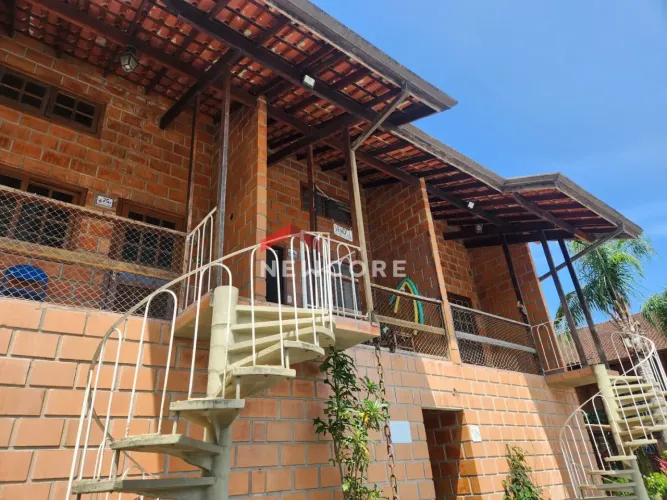 Casa de condomínio em Rua Itapoan - Martim de Sá - Caraguatatuba/SP