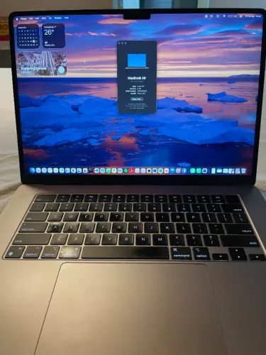 MacBook Air 15pol M2 (2023) - 8GB RAM - 512GB SSD - Ótimo estado