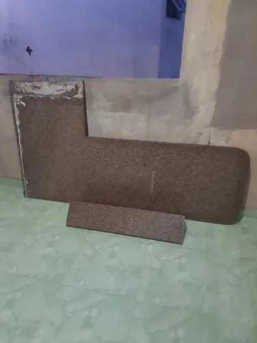 Vendo roda branca de mármore com pé 3 cm de espessura.