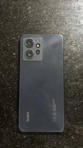 Vendo celular Redmi note 12, 128gb. Funcionando perfeitamente, só está com a tela trincada