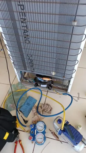 Conserto geladeiras, cervejeiras comercias,ilhas, balçao,camara fria