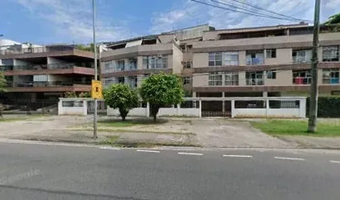 Duplex para aluguel e venda tem 185 metros quadrados com 3 quartos