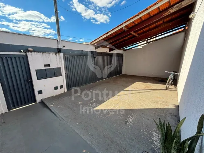 Casa para aluguel, 2 quartos, 1 suíte, 1 vaga, GRANADA - UBERLANDIA/MG