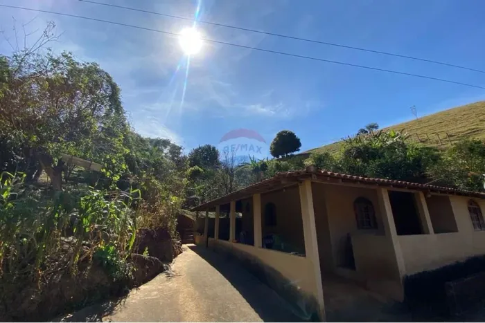 Chácara 8500m² Natureza, Conforto e Potencial Produtivo