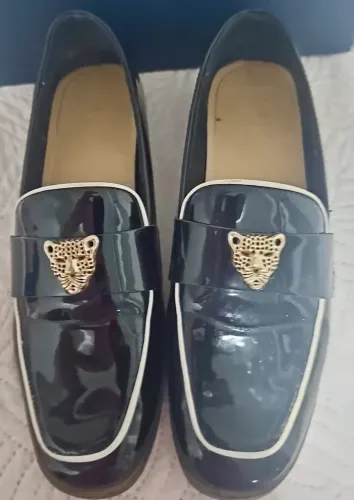 Sapato importado número 35