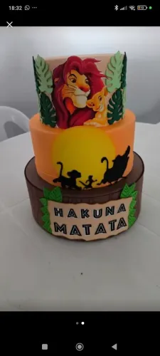 Bolo fake Rei leão 