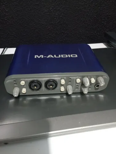 Interface M-Audio (Com defeito)