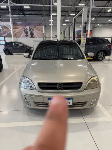 Chevrolet Corsa Hatchback 1.0 MPFI 8V 71cv 5P 2004