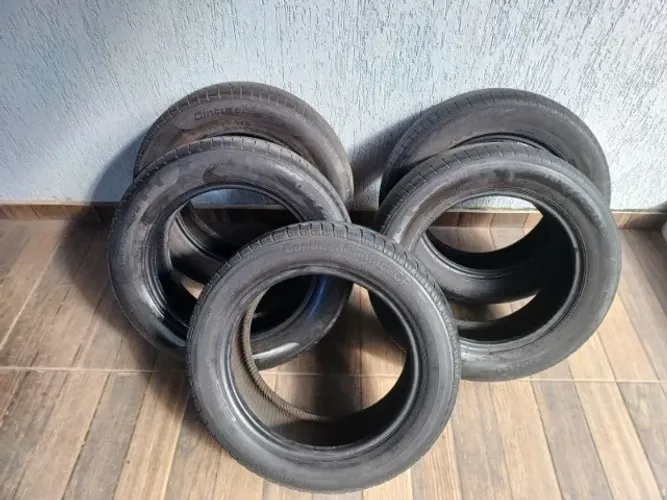 Jogo 04 pneus pirelli cinturato P1 185/65 r15 e 01 pneu continental