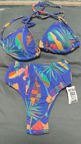 Roupas novas com preço de Atacado. 20,00 - faço entrega.