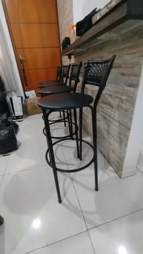 Kit 4 Banquetas Altas para Bancada Americana | Estrutura em Aço | Excelente Estado