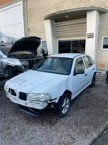 SUCATA VW GOL G3 1.0 16V POWER 2002 PARA RETIRADA DE PEÇAS - APROVEITE!