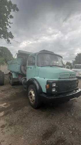 Caminhão Caçamba MB1518