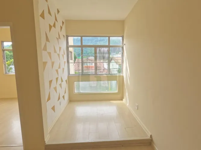 Apartamento para Locação em Niterói, São Francisco, 2 dormitórios, 2 banheiros