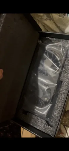 RX 9060 xt 16gb xfx com nota fiscal e garantia de 2 anos , menos de 30 dias de uso