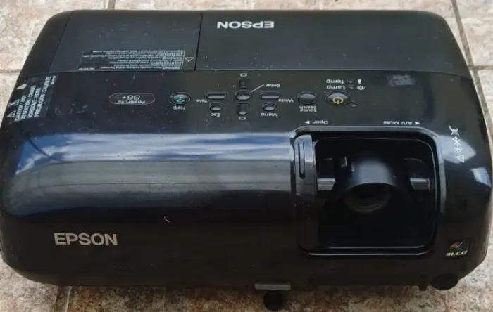 EPSON LCD PROJETOR H283A - USADO