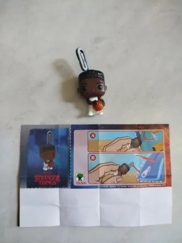Funko kinder joy stranger things Lucas