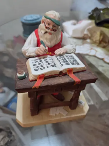 Norman Rockwell's "Checking His List" 1980 Christmas Figurine Original Box