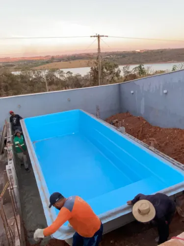 Piscina direto da fábrica
